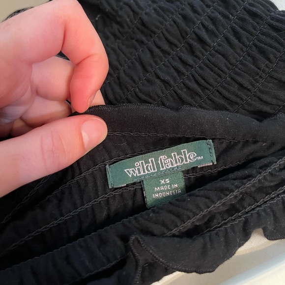 black scrunch crop top - Picture 2 of 2